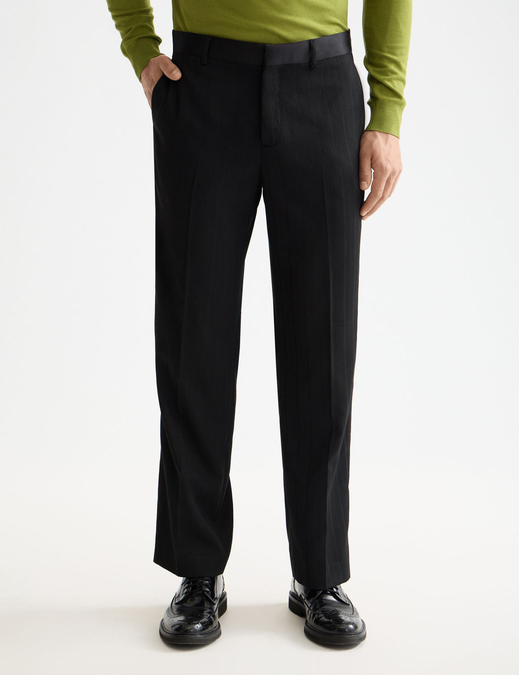 Otis- sateen-trimmed structure stripe relaxed straight chino