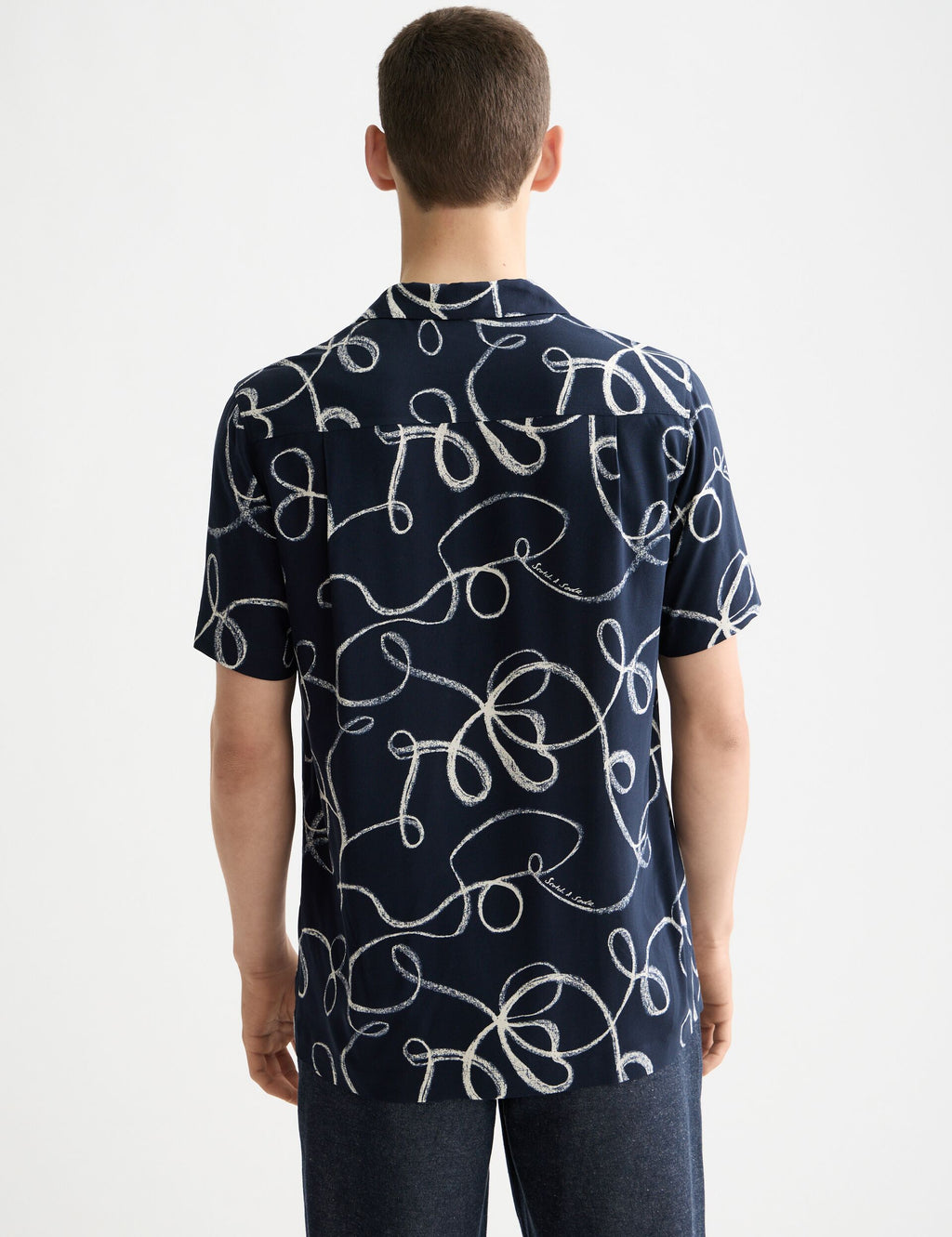 Printed short-sleeved viscose shirt