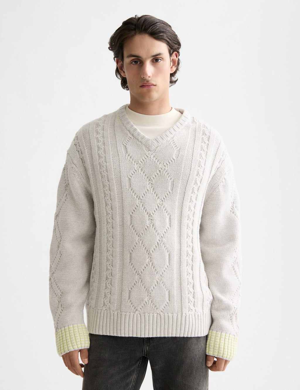 V-Neck chunky cable loose fit pullover