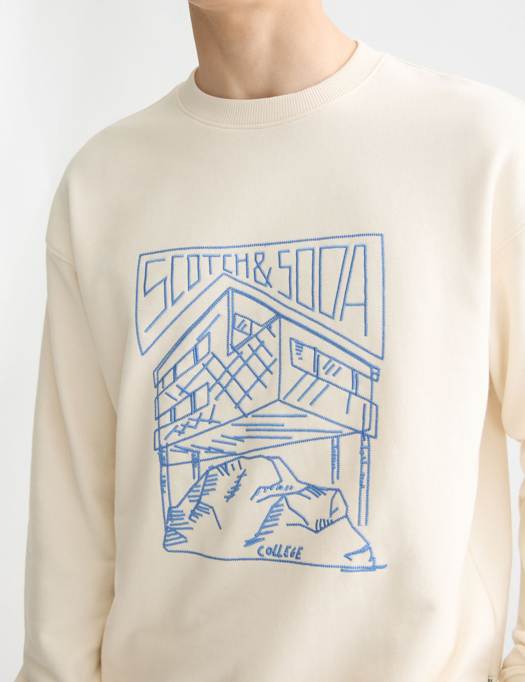 Chest Logo Sweatshirt