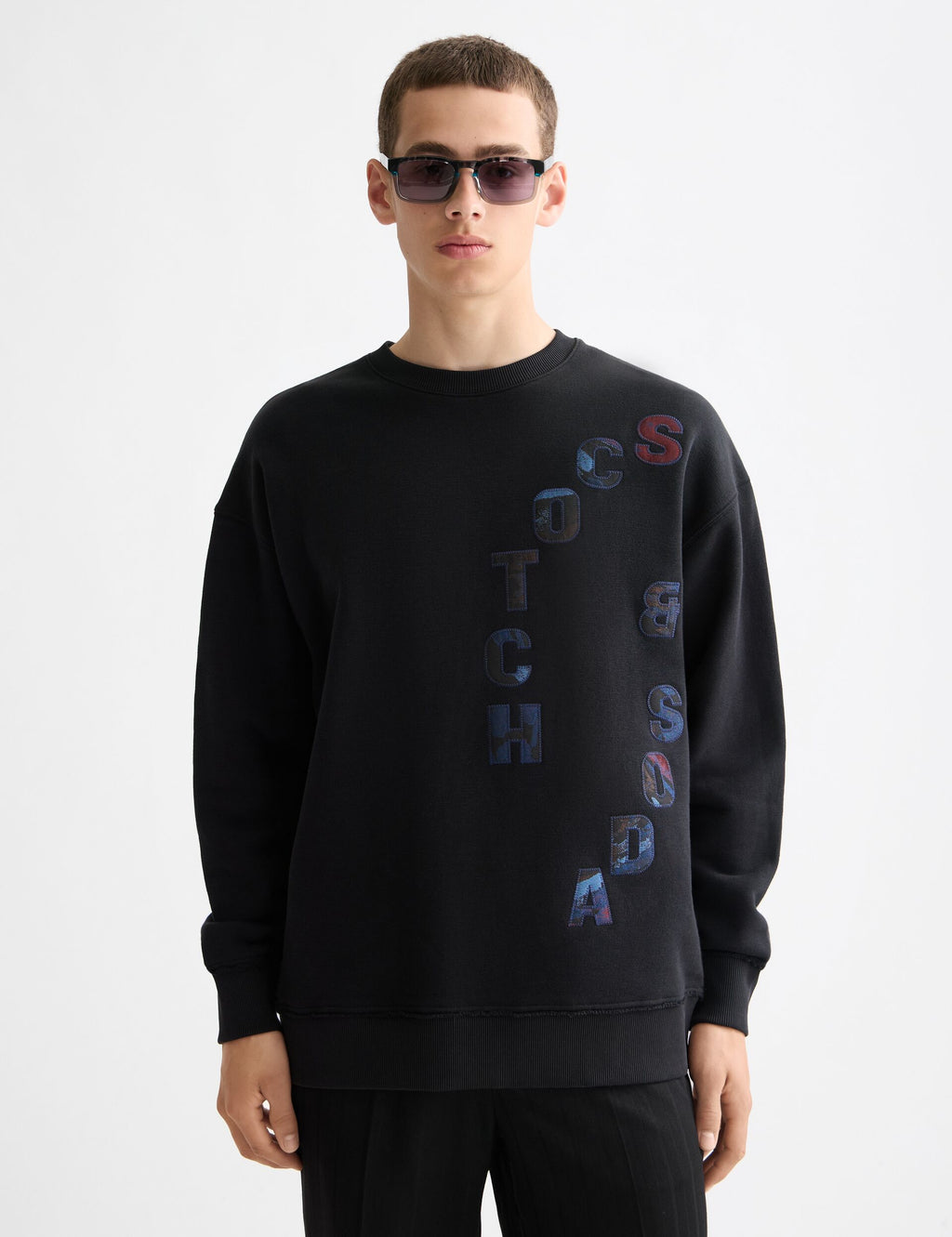 Loose FIt Applique Sweatshirt