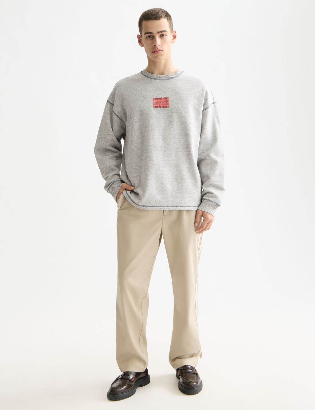 Loose Fit Label Sweatshirt