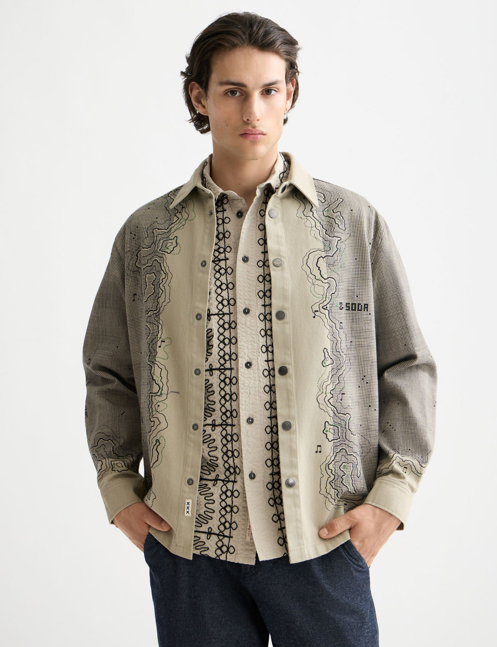 Placement graphic overshirt