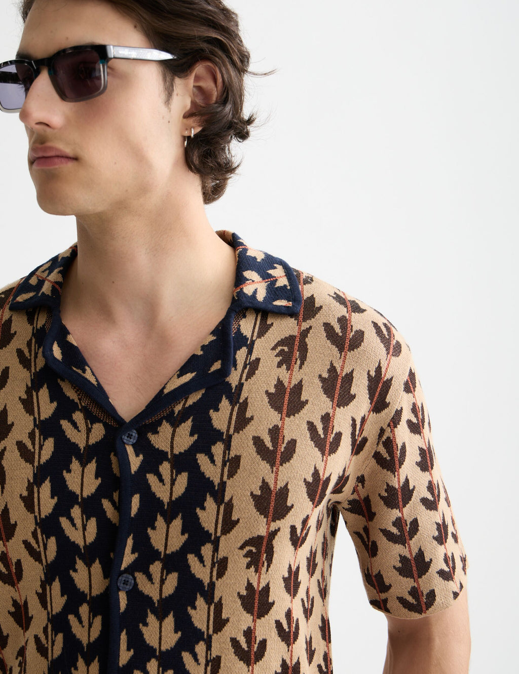 Knitted short sleeve shirt