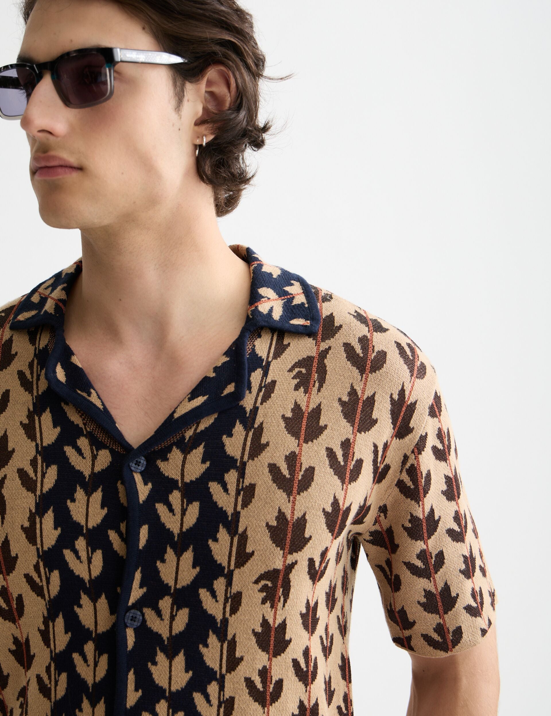 Knitted short sleeve shirt