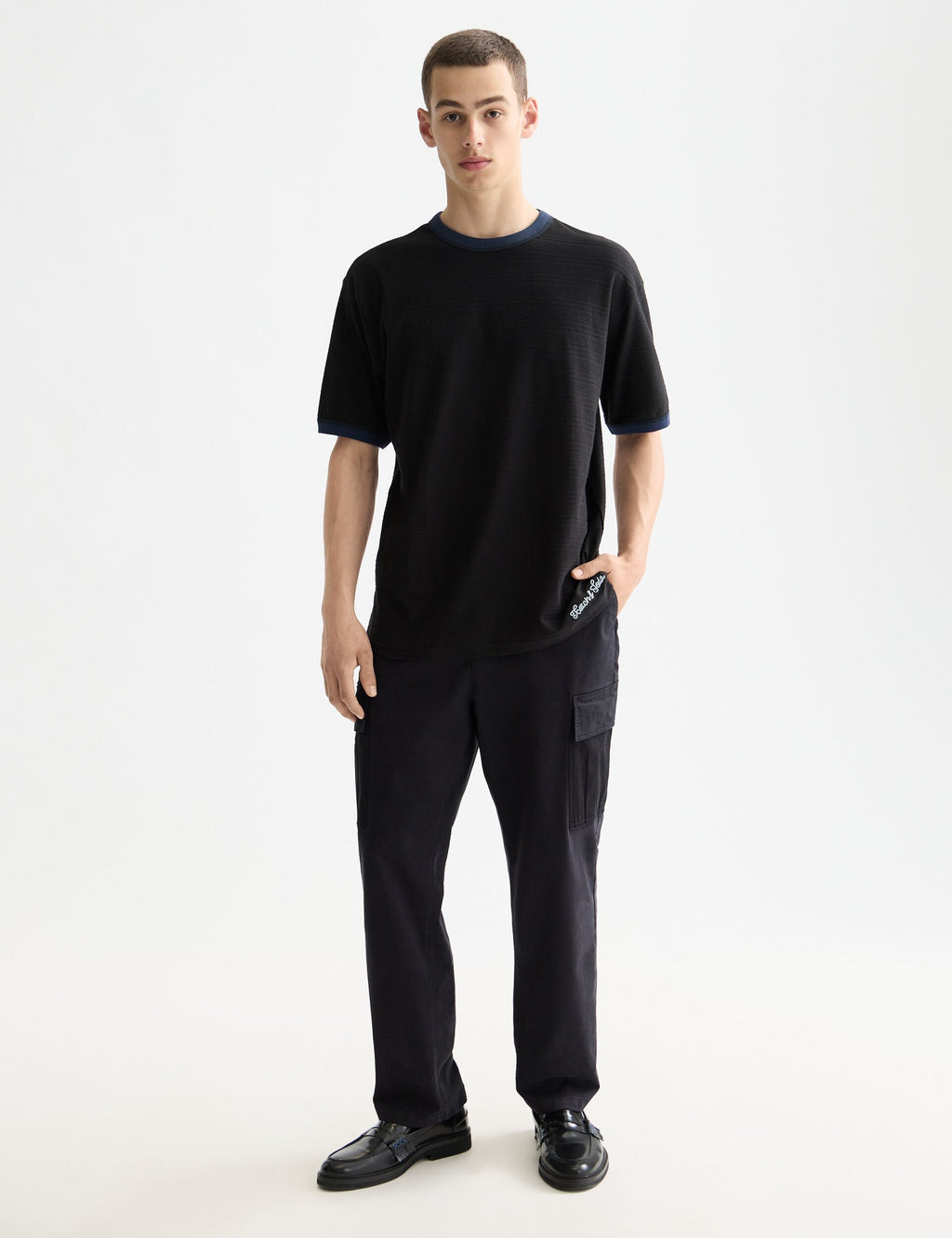 Relaxed Fit Bound Neckline T-shirt