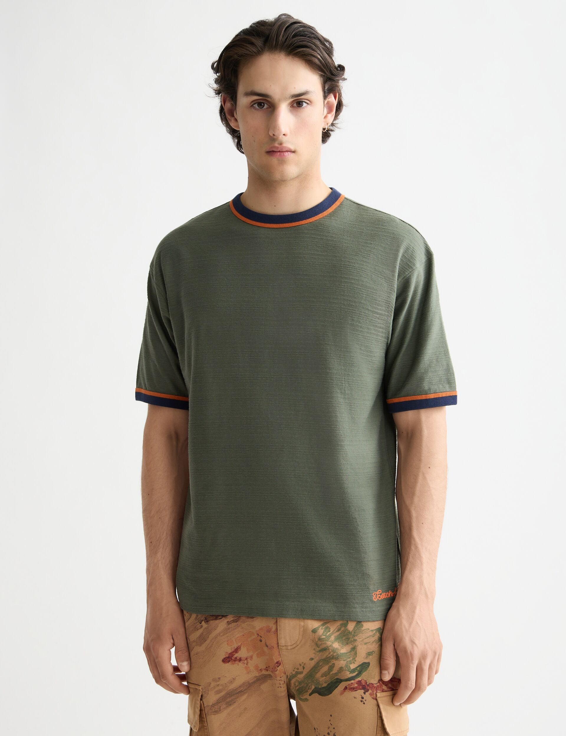 Relaxed Fit Bound Neckline T-shirt