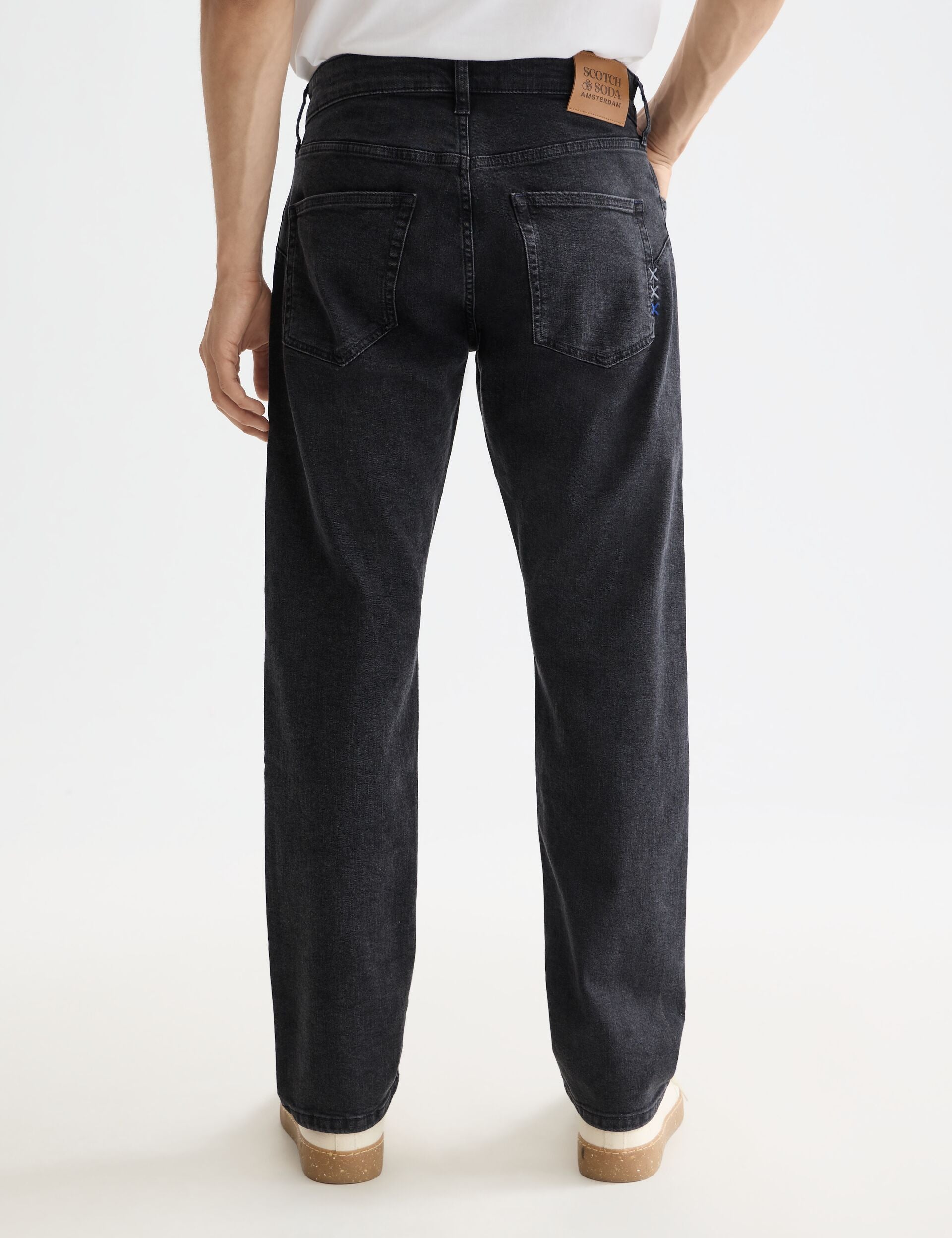 CORE The Zee straight jeans — City Black