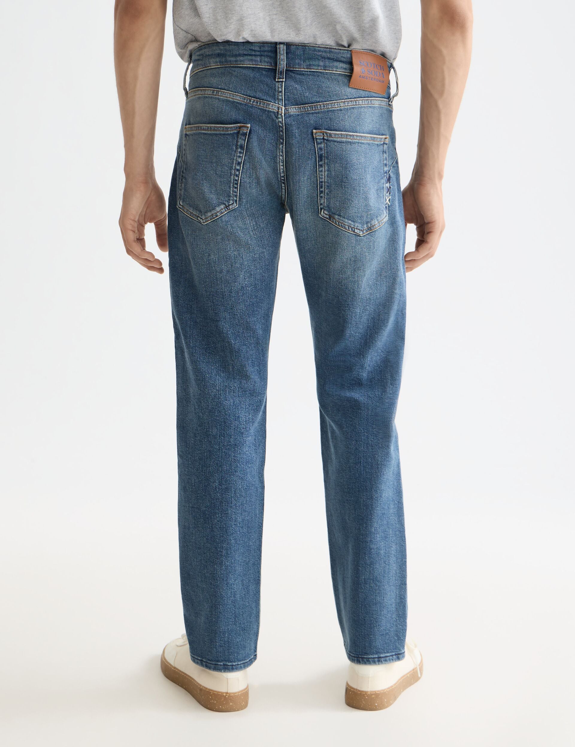 CORE The Zee straight fit jeans — Blue Moves