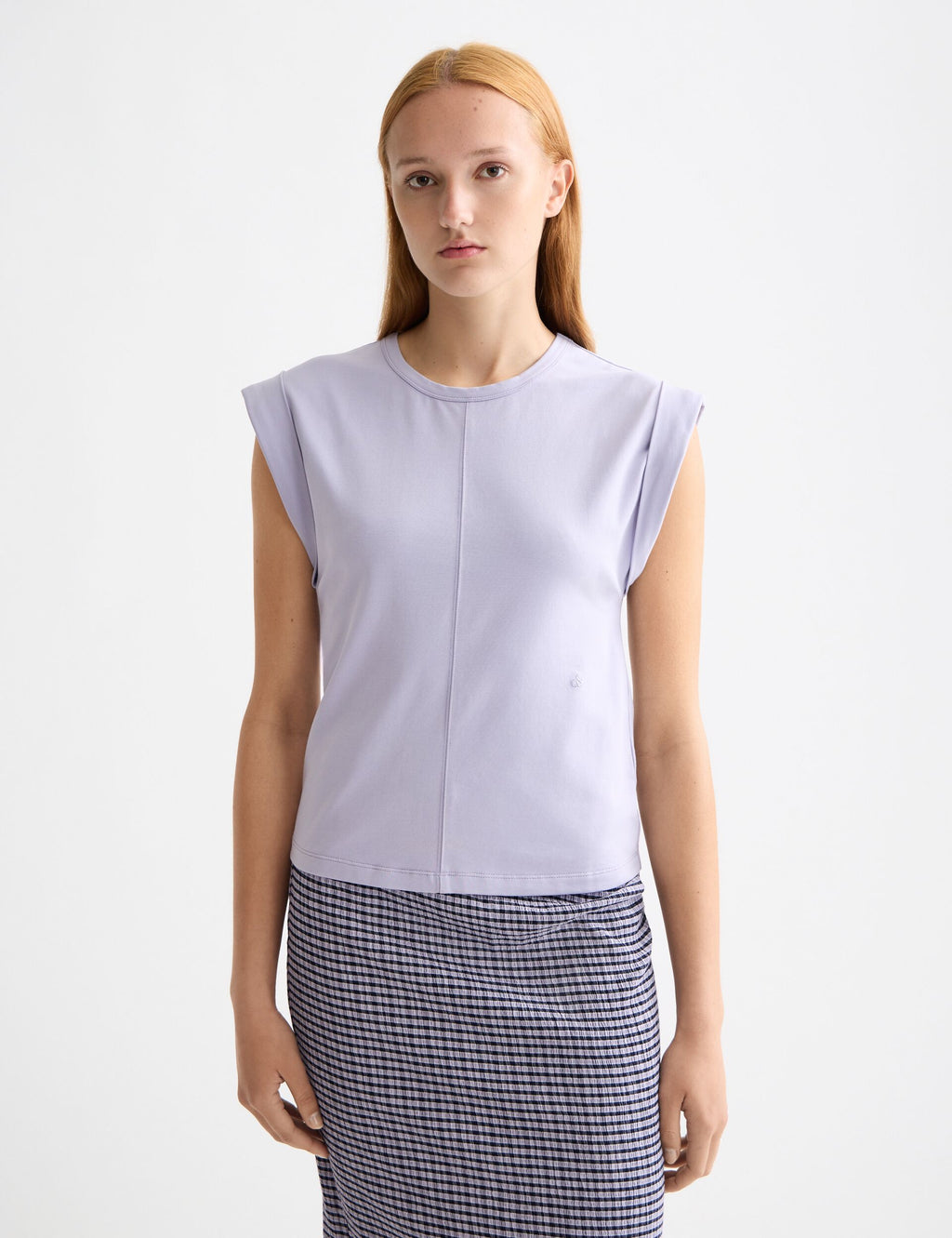 Fitted rolled-up sleeve T-shirt