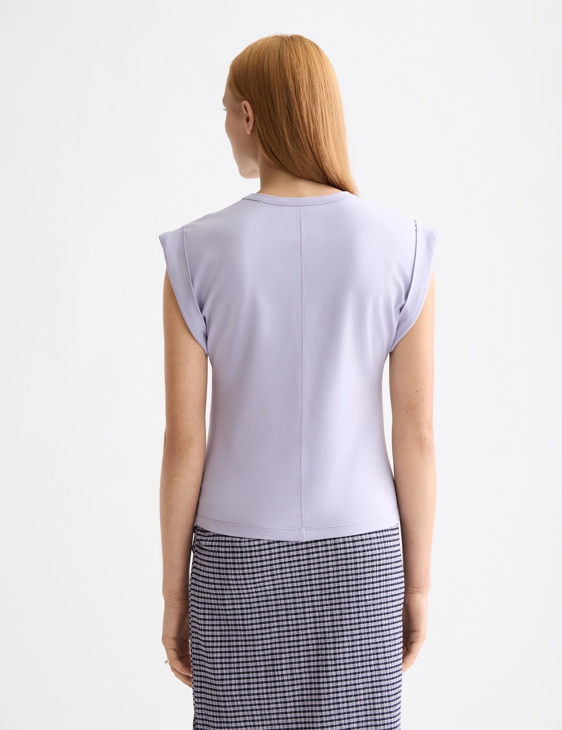 Fitted rolled-up sleeve T-shirt