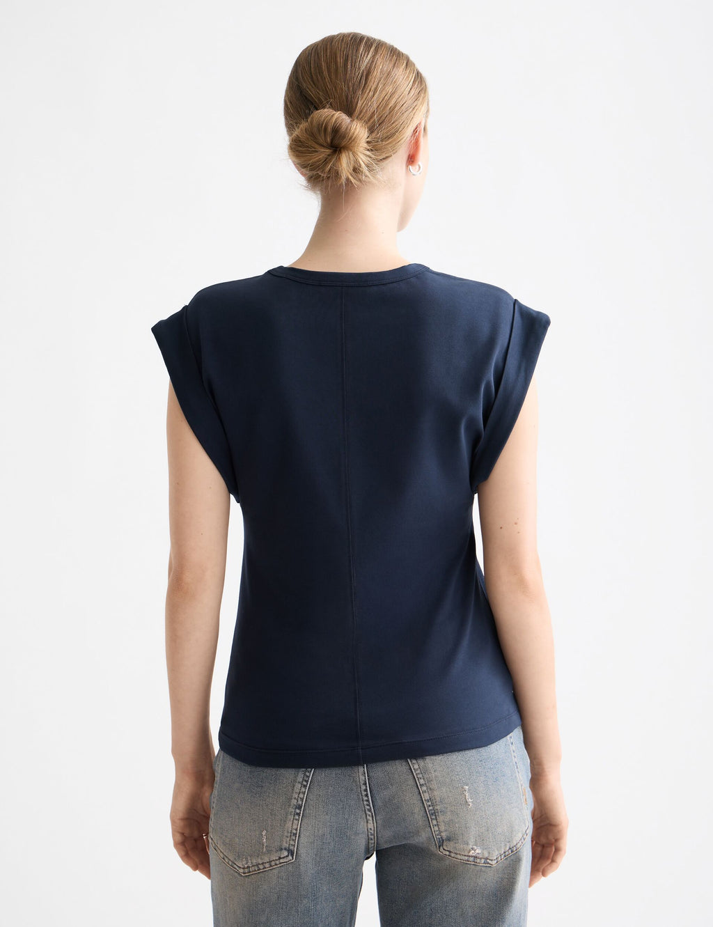 Fitted rolled-up sleeve T-shirt