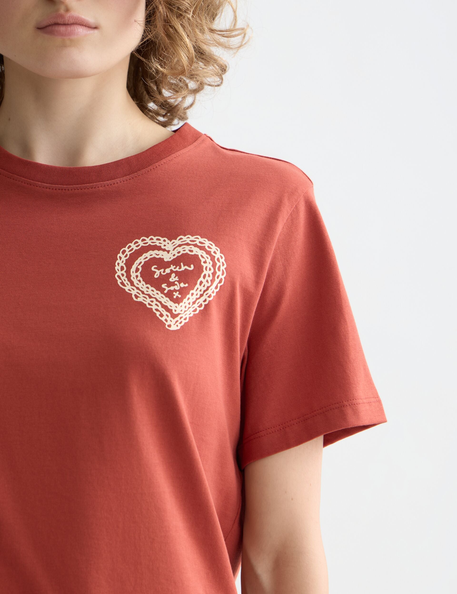 Chest artwork regular fit T-shirt