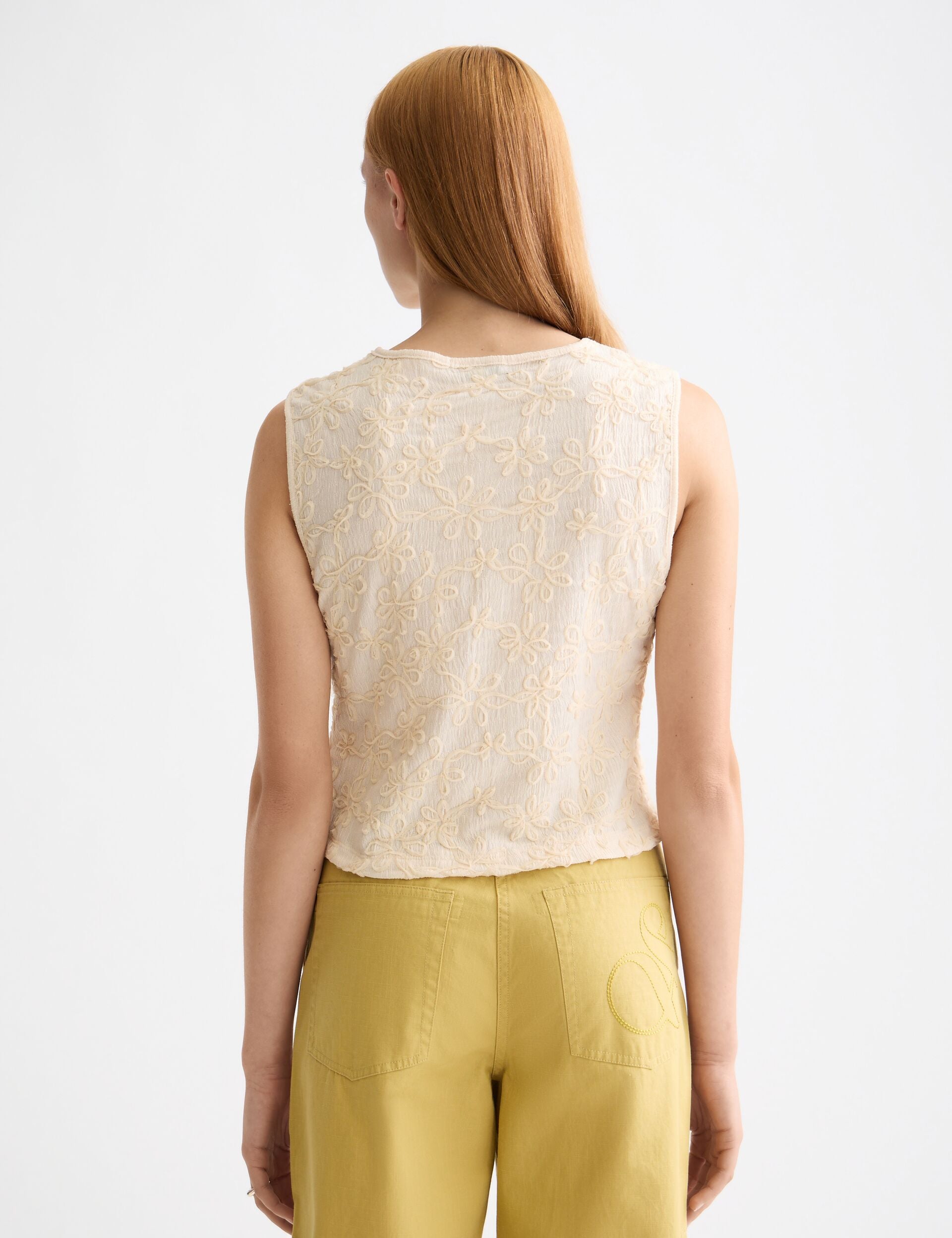 Bow closure structured tank