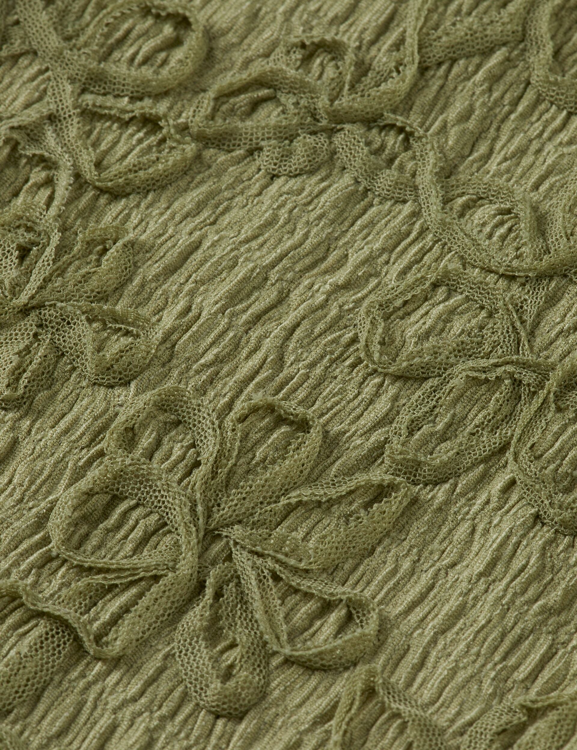 Bow closure structured tank