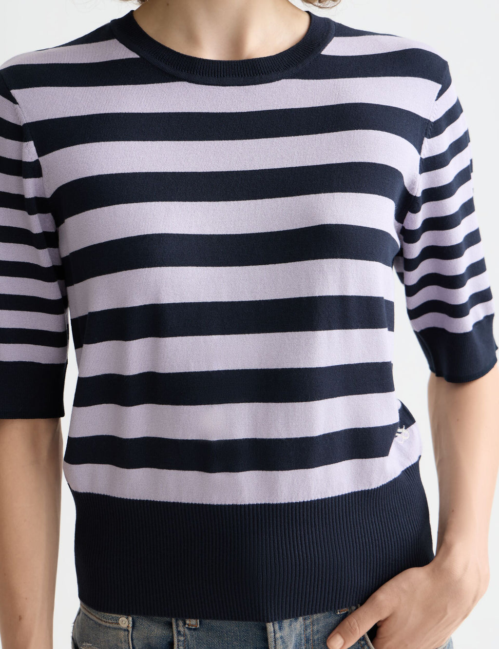 Crew neck short sleeve pullover