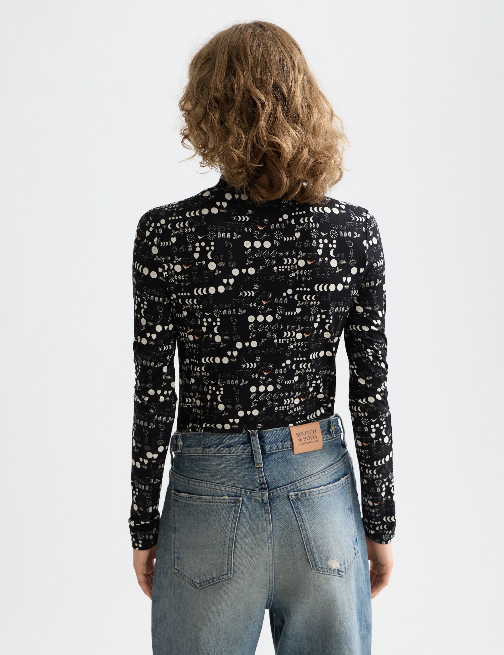 All over printed mock neck long sleeve T-shirt