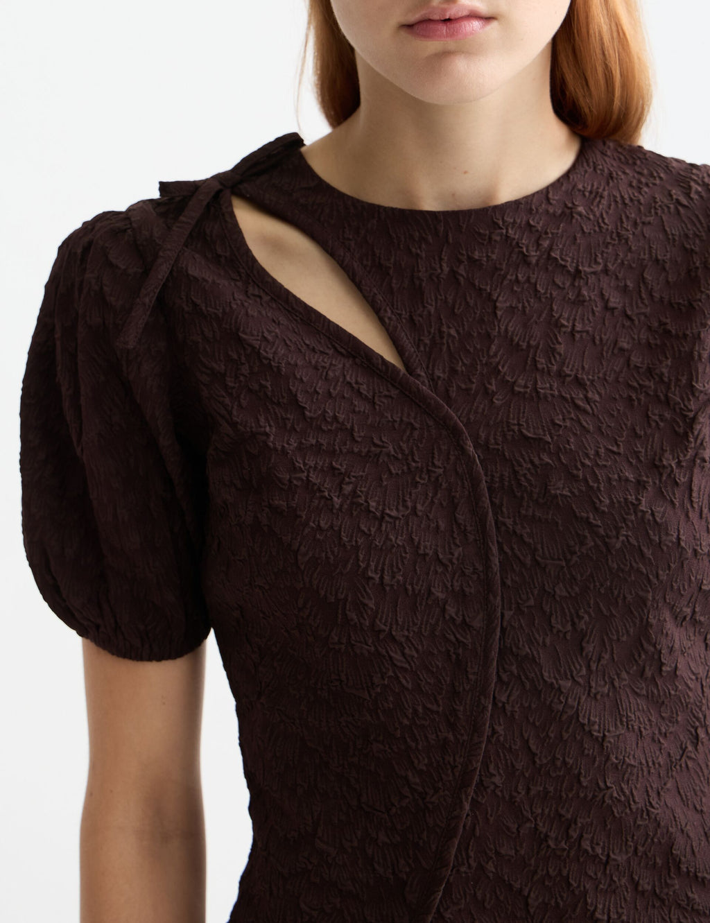 Puff sleeve textured top