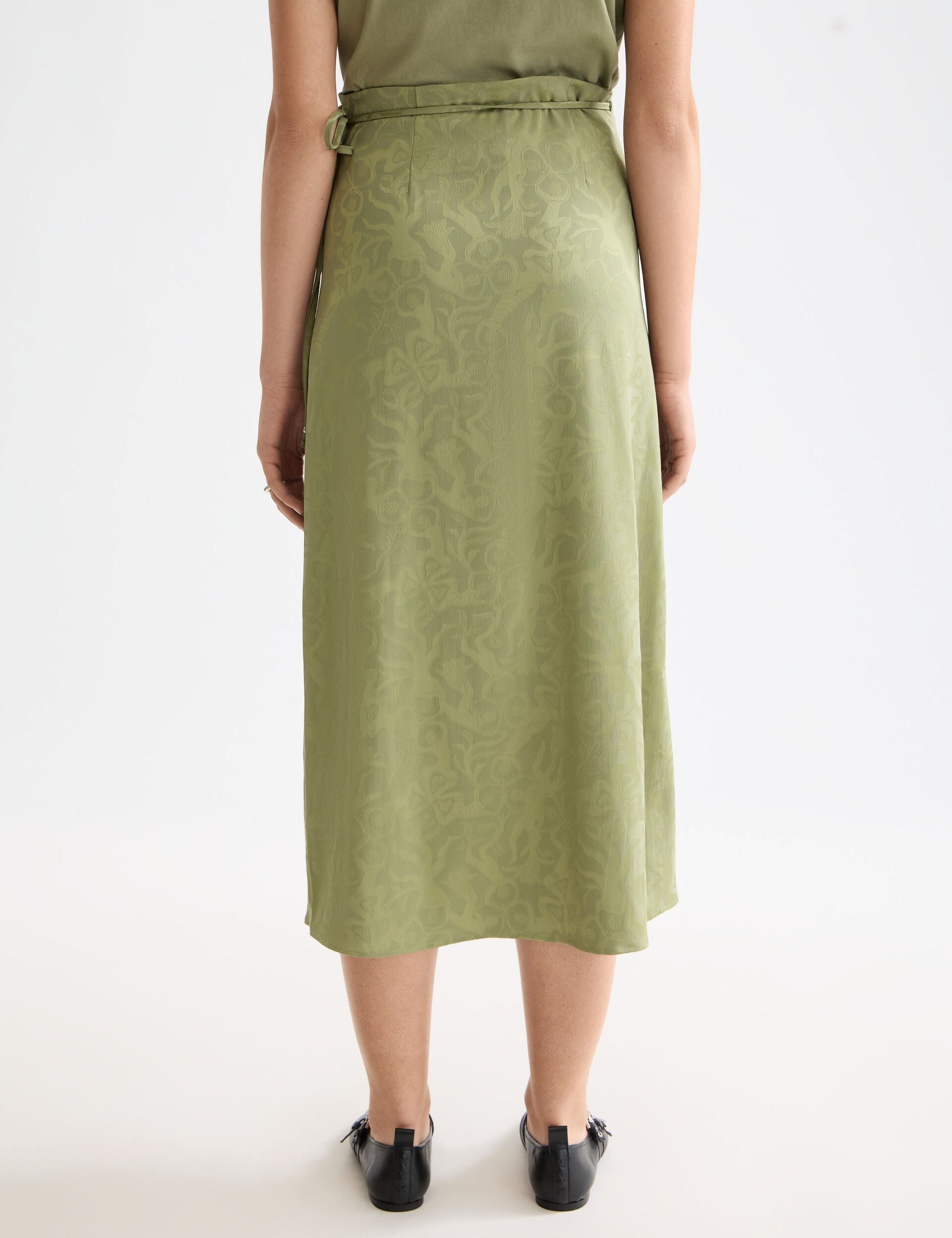 Fluid wrapped midi skirt