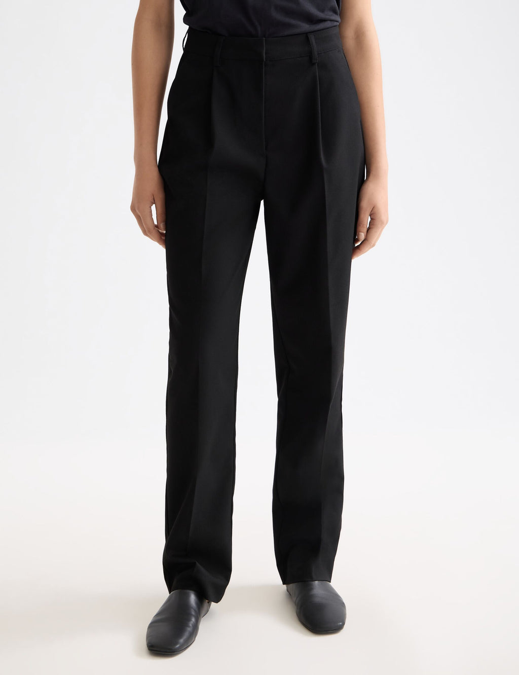 Robyn high rise relaxed gabardine tapered pant