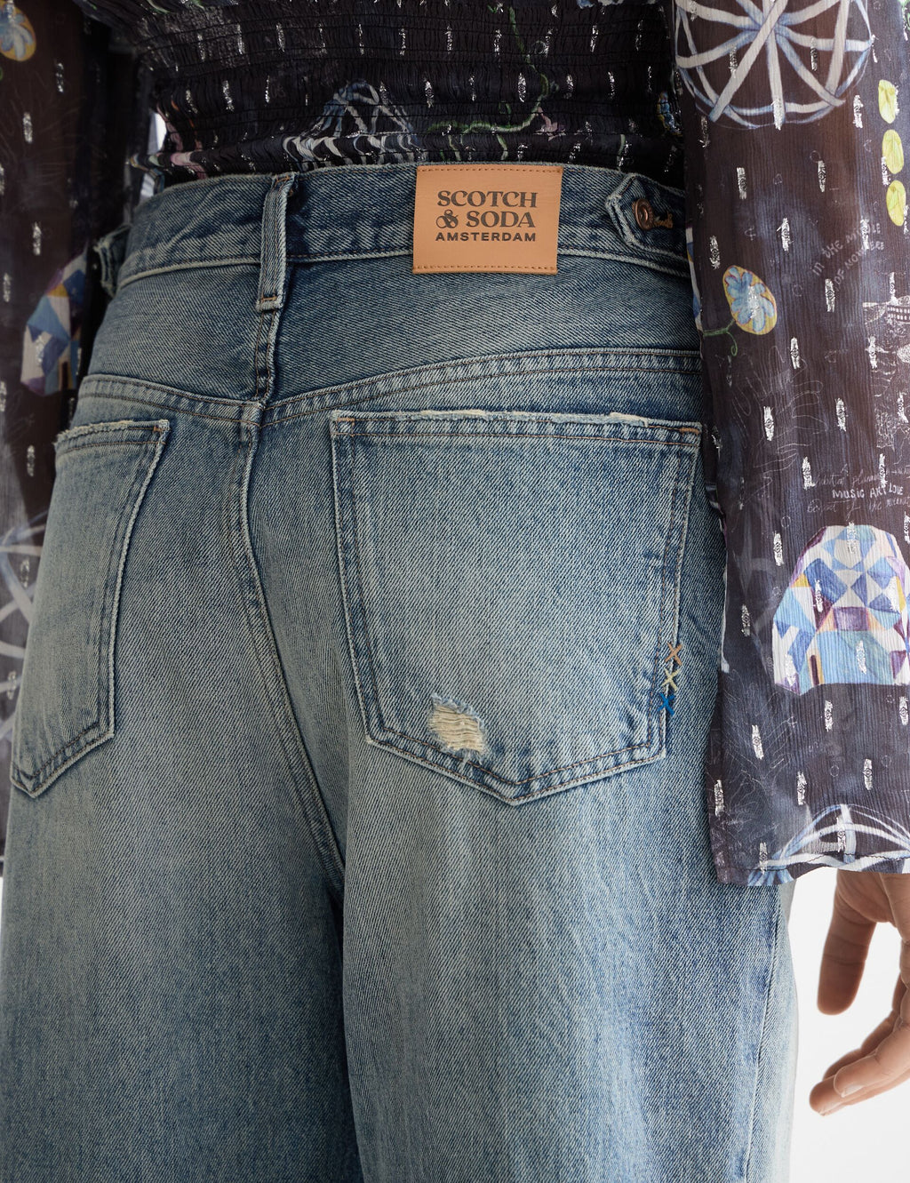 The Deep loose jeans — Against the Grain