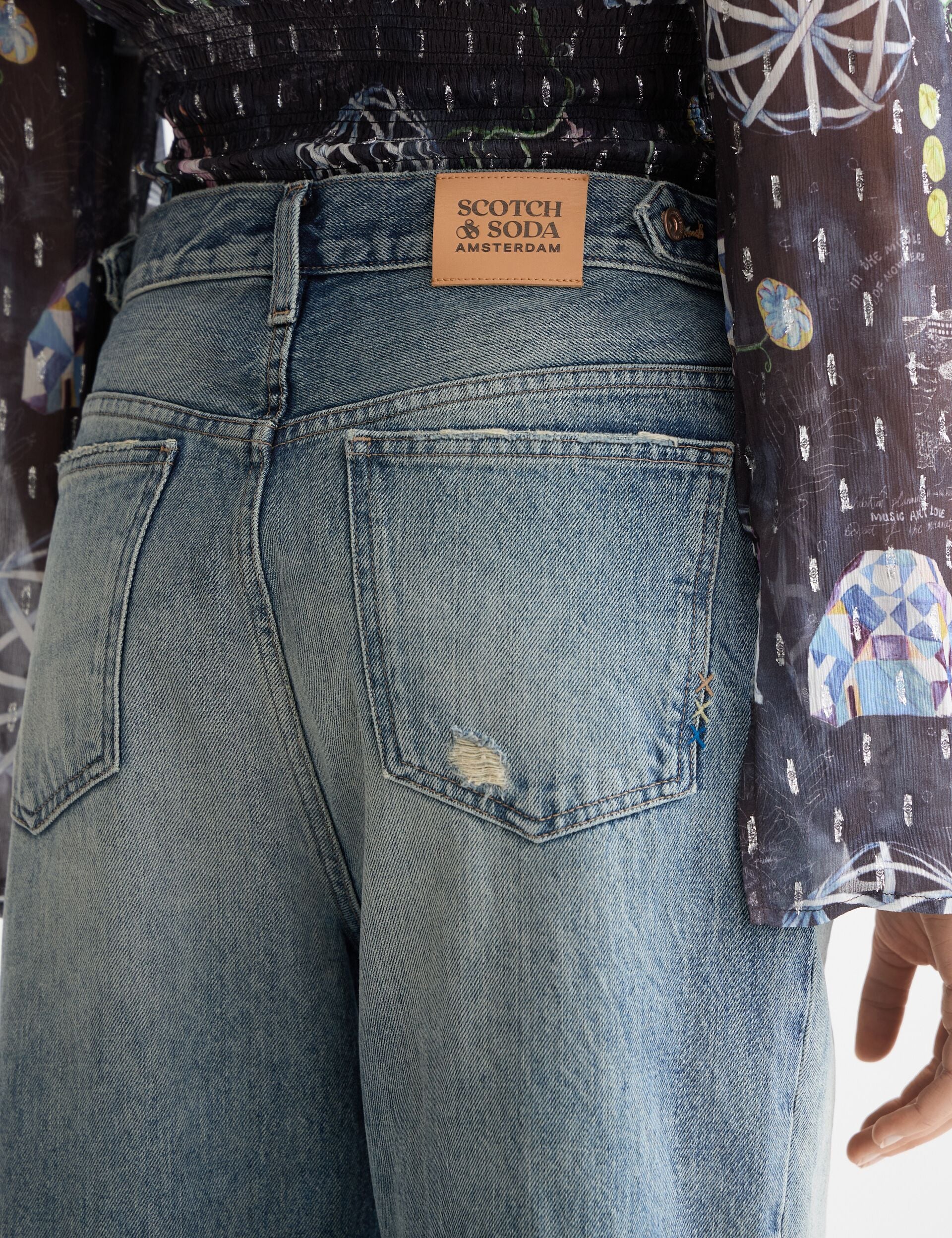 The Deep loose jeans — Against the Grain