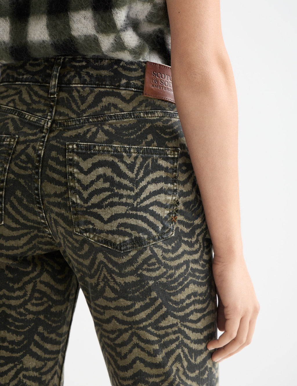 The Sky allover print straight jeans — Ikat Feather