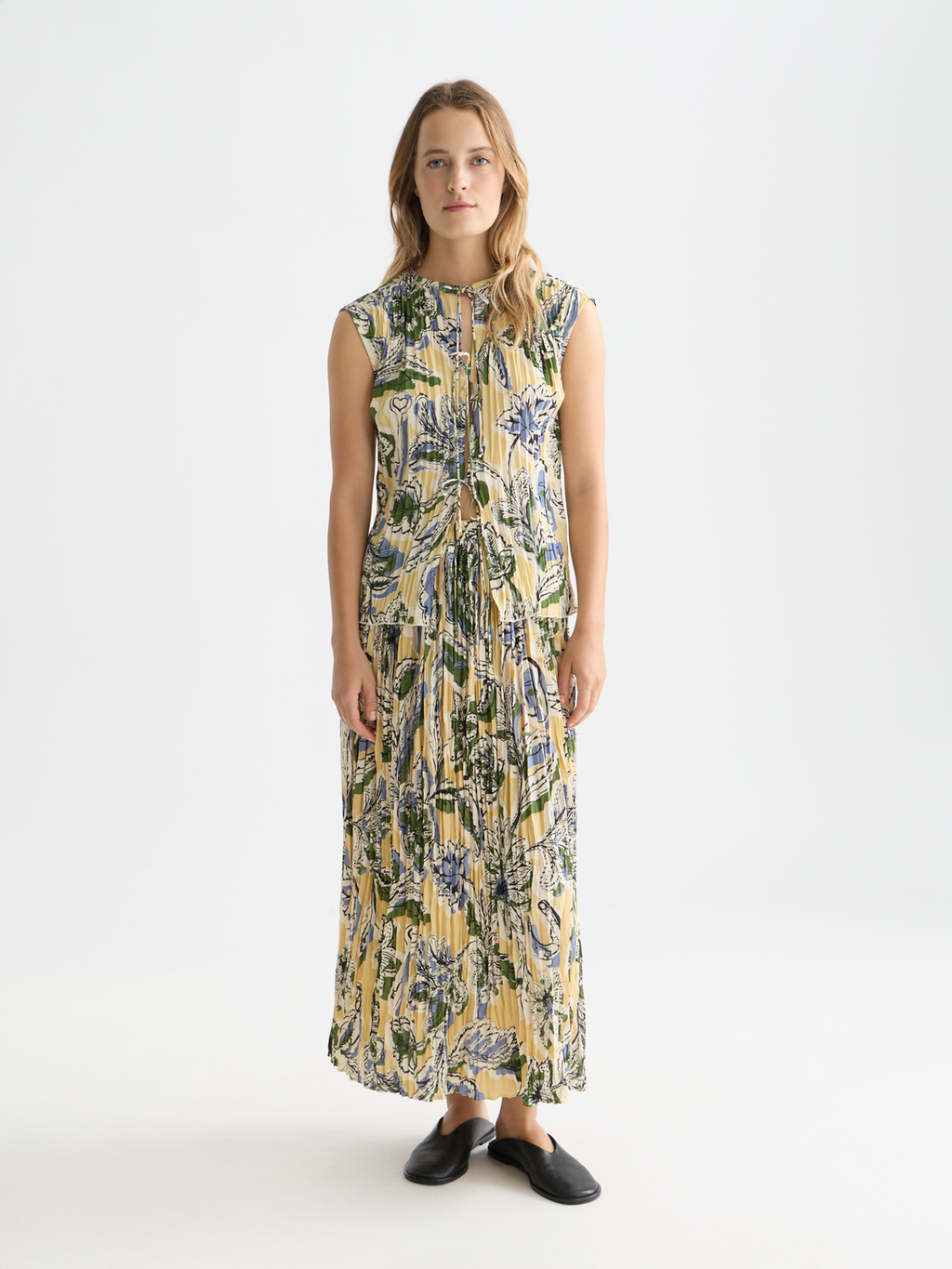 Micro Printed Pleat Top With Ties