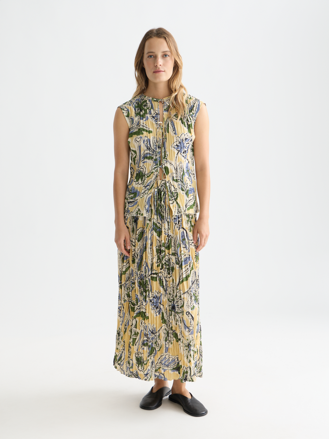 Micro Printed Pleat Top With Ties