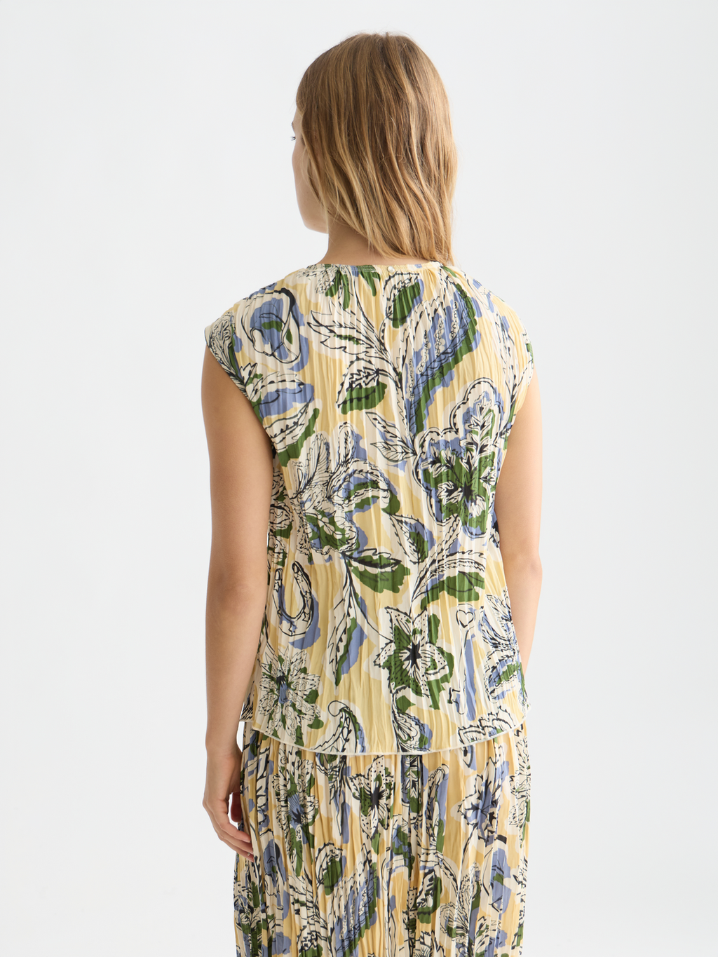 Micro Printed Pleat Top With Ties