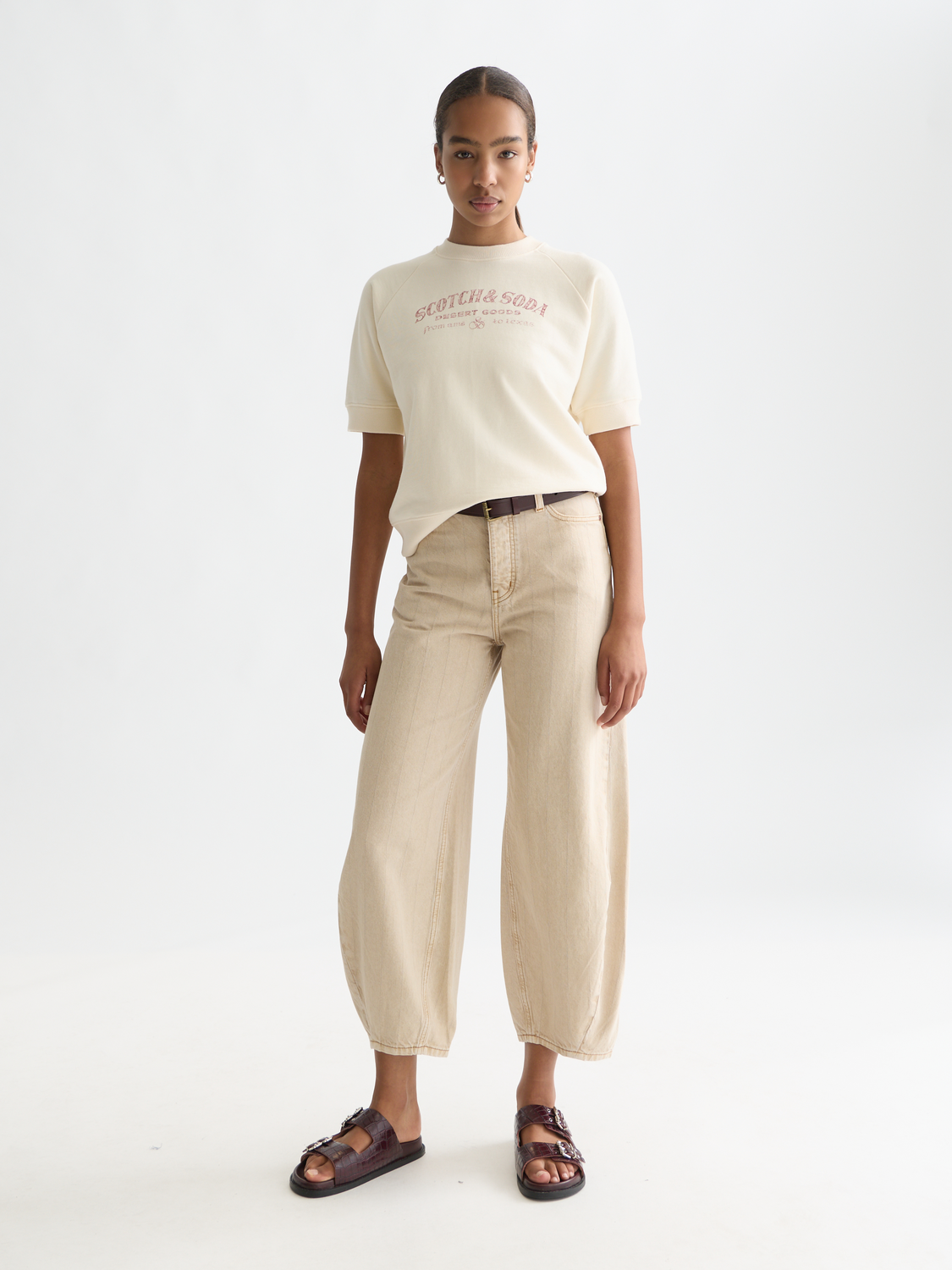 Short-sleeve Artwork Sweatshirt