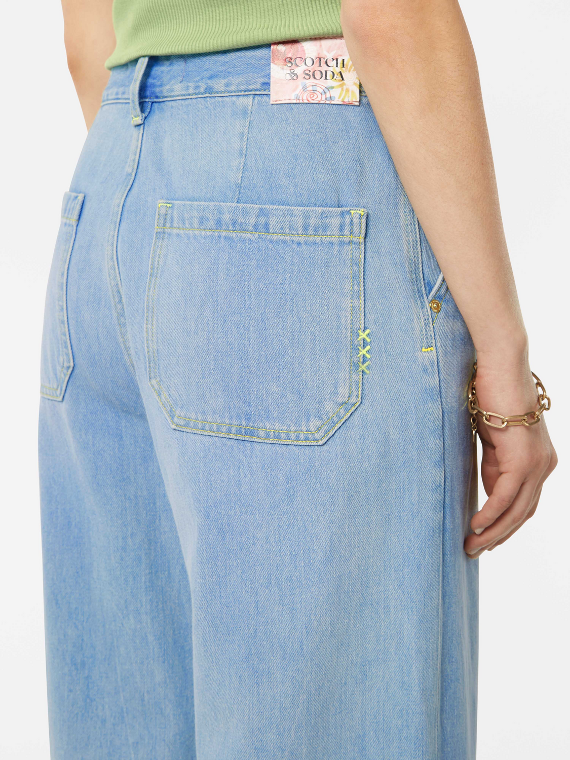 The Wave Wide Leg Jeans | Luna Blue Light