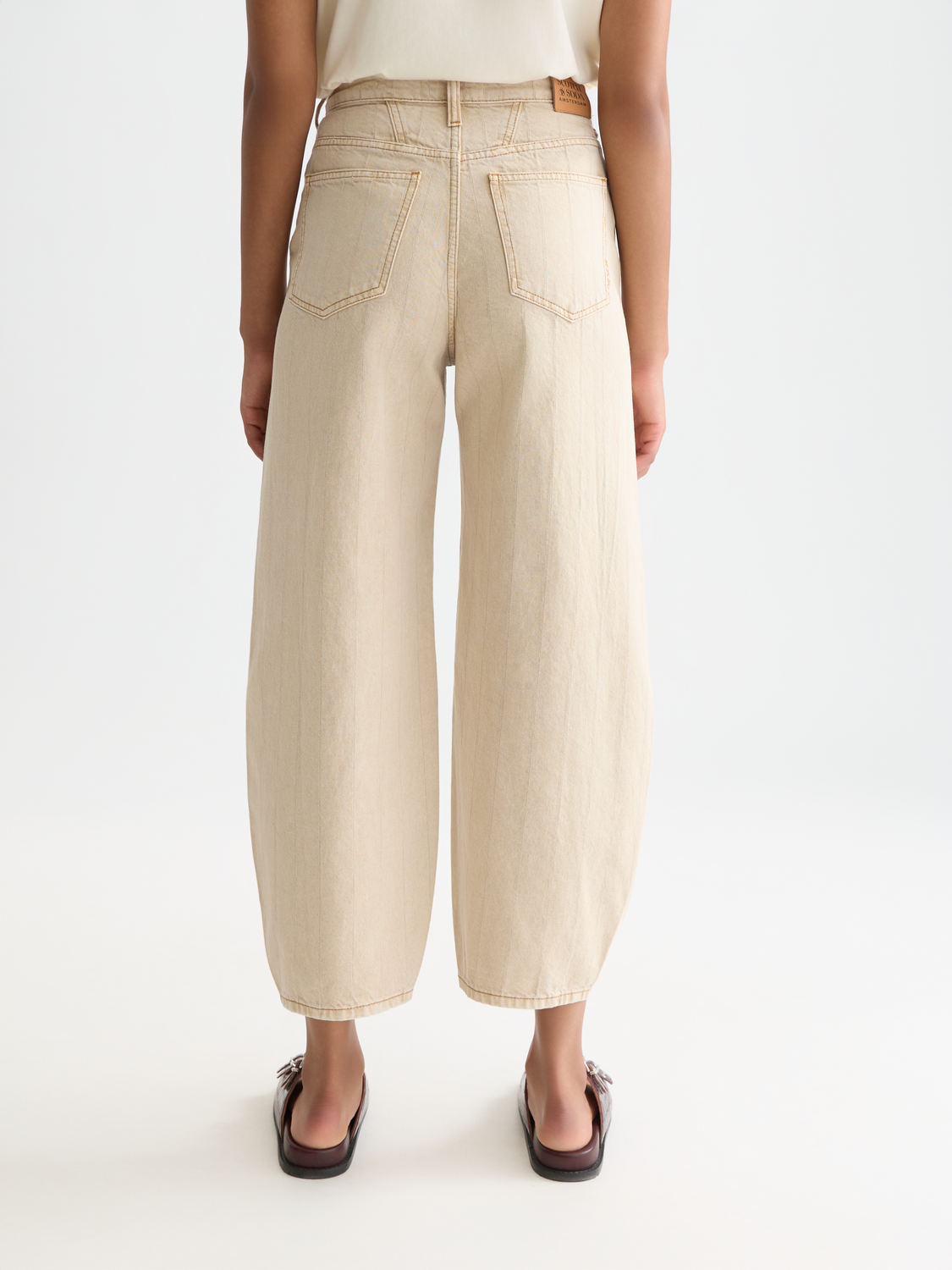 The Loop High Rise Barrel Leg